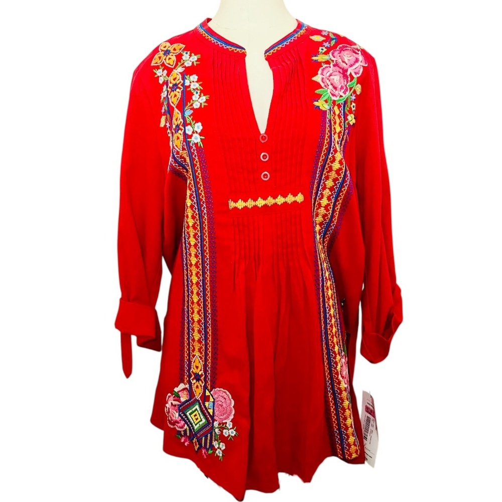 NWT Calessa Red Serape Embroidered Floral Tunic Top Medium
